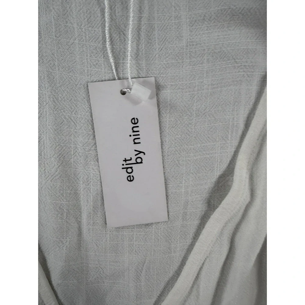 Edit by Nine Vest‎ Womens Medium White Rayon Cropped Top Casual Scoop Neck NWT